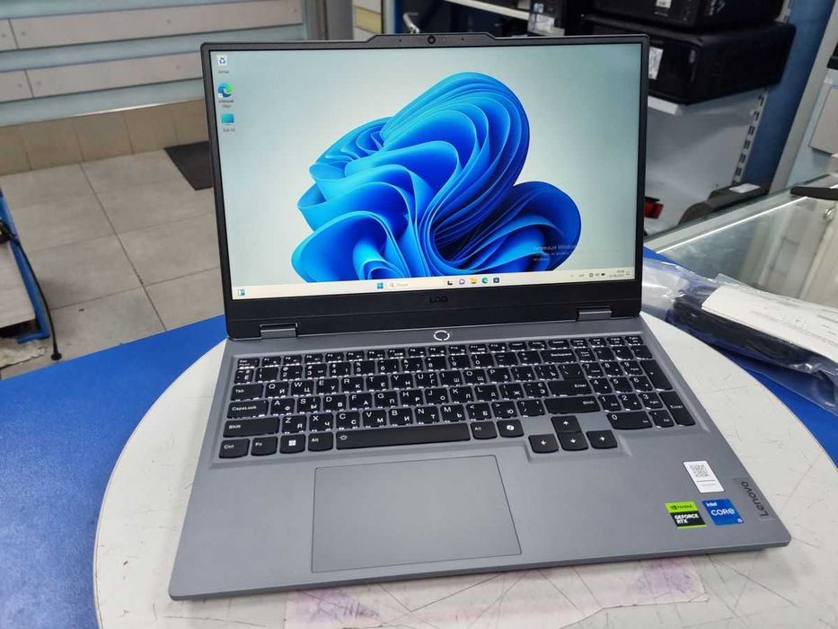 Ноутбук Lenovo LOQ 15IAX9 3050