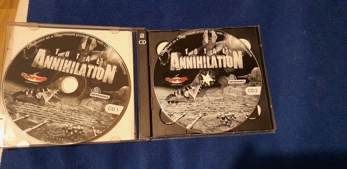 Płyty CD action styczeń 2001