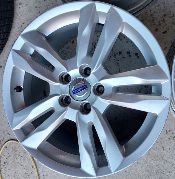 Диски Volvo R 17 5 108 CX S V