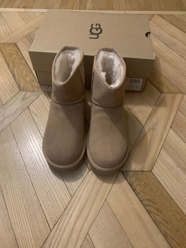 Оригинальные сапоги UGG Classic mini Metallic Snake