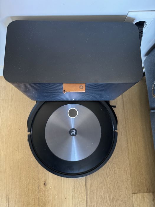 IRobot Roomba J7+