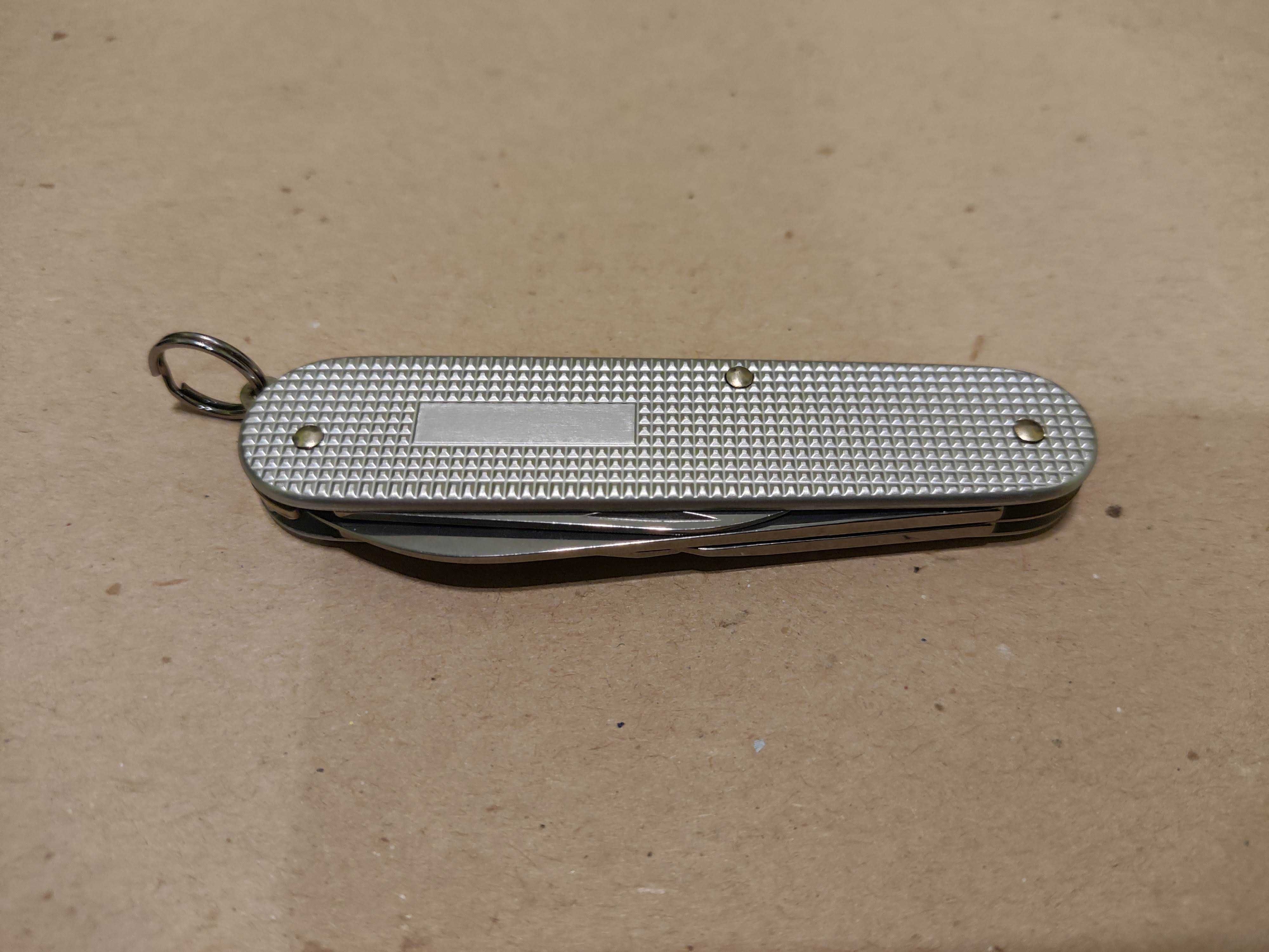 Scyzoryk Victorinox Cadet Alox 84mm