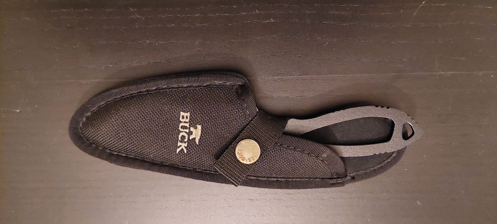 Nóż buck 143 + etui