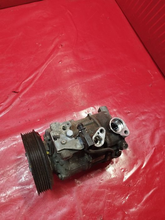 Компресор кондиціонера 3.0 tfs Audi Q7 4M бензин Ауди ку7 4м ауди кю7