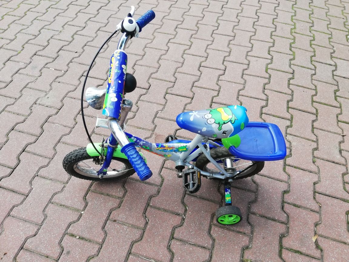 Rowerek, koła 12 cali, boczne kulka gratis,sprawny, bardzo lekki.