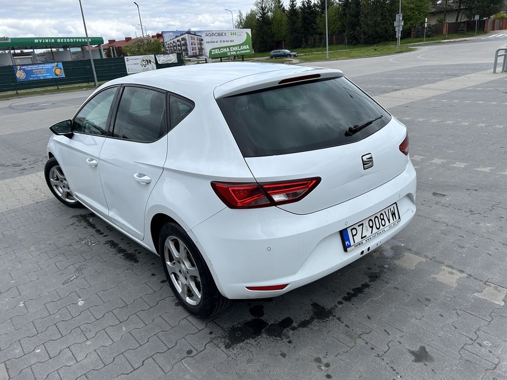 Seat Leon , Biała Perła , Zamiana