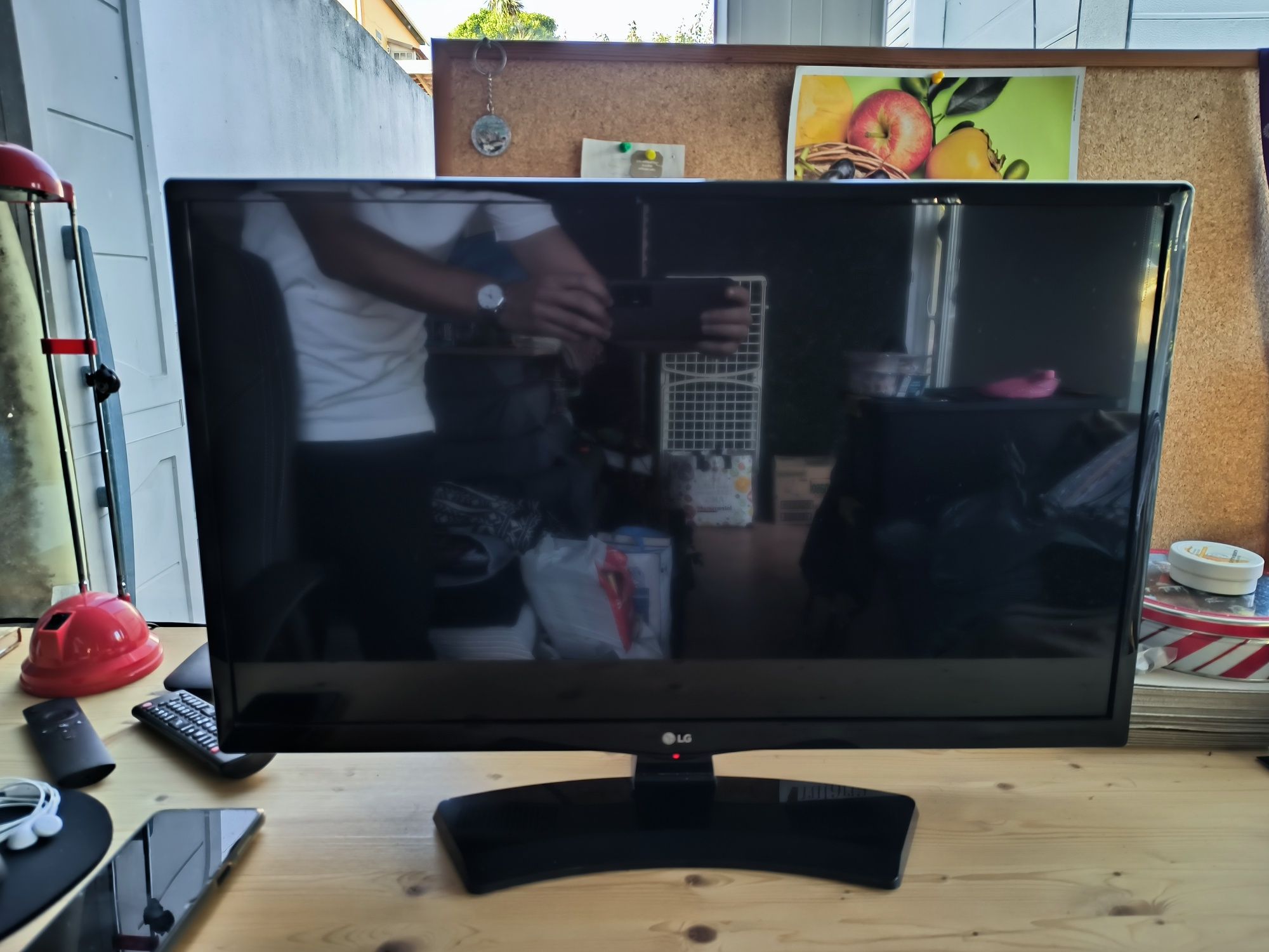Televisão LG - LED HD Ready - 28MT48DF-PZ