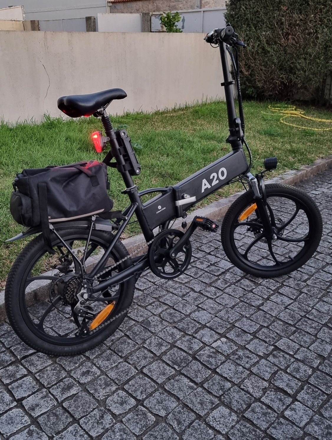 Bicicleta ADO A20 Elétrica