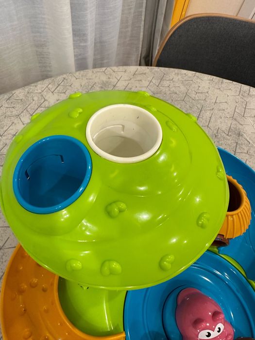 Іграшки для найменших, чудо острів Chicco