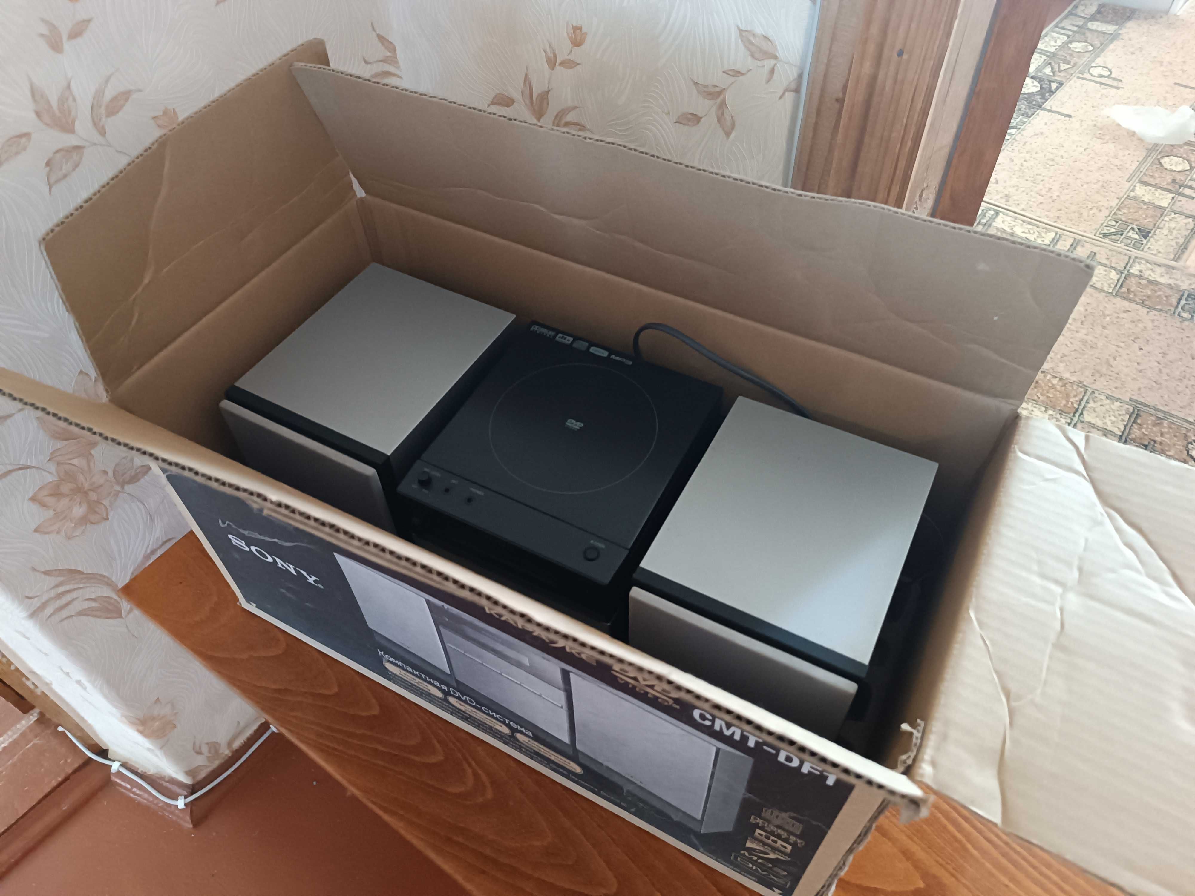 Музичний центр SONY CMT-DF1