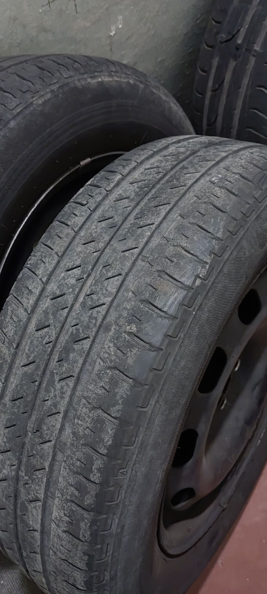 Диски металеві, металлические штампы 5/100 r15, резина 195/65 R15 et38