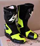 Botas NOVAS Spyke, Nr.40. Pele Ventilada. 50% DESCONTO
