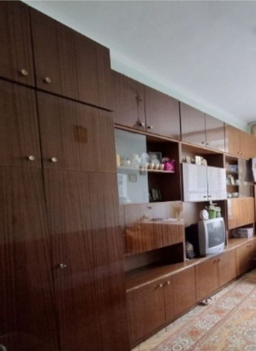 Oddam regał lakierowany