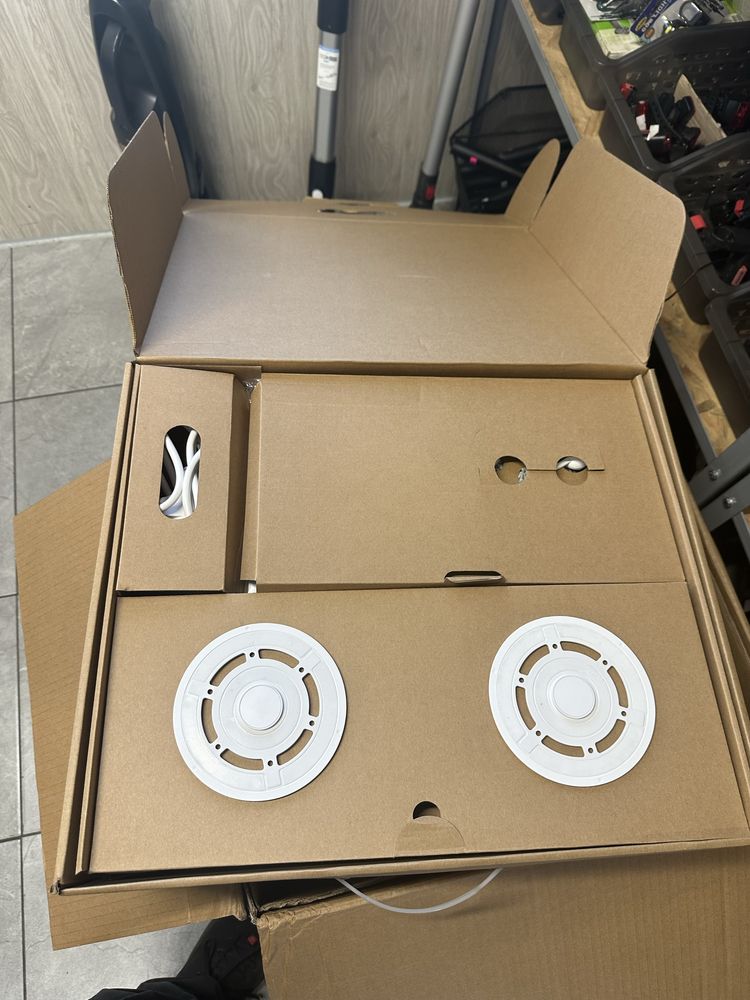 Робот-пилосос Ecovacs Deebot T20 Omni з Німеччини.
