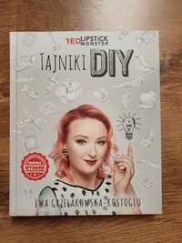 Tajniki DIY Red Lipstick Monster