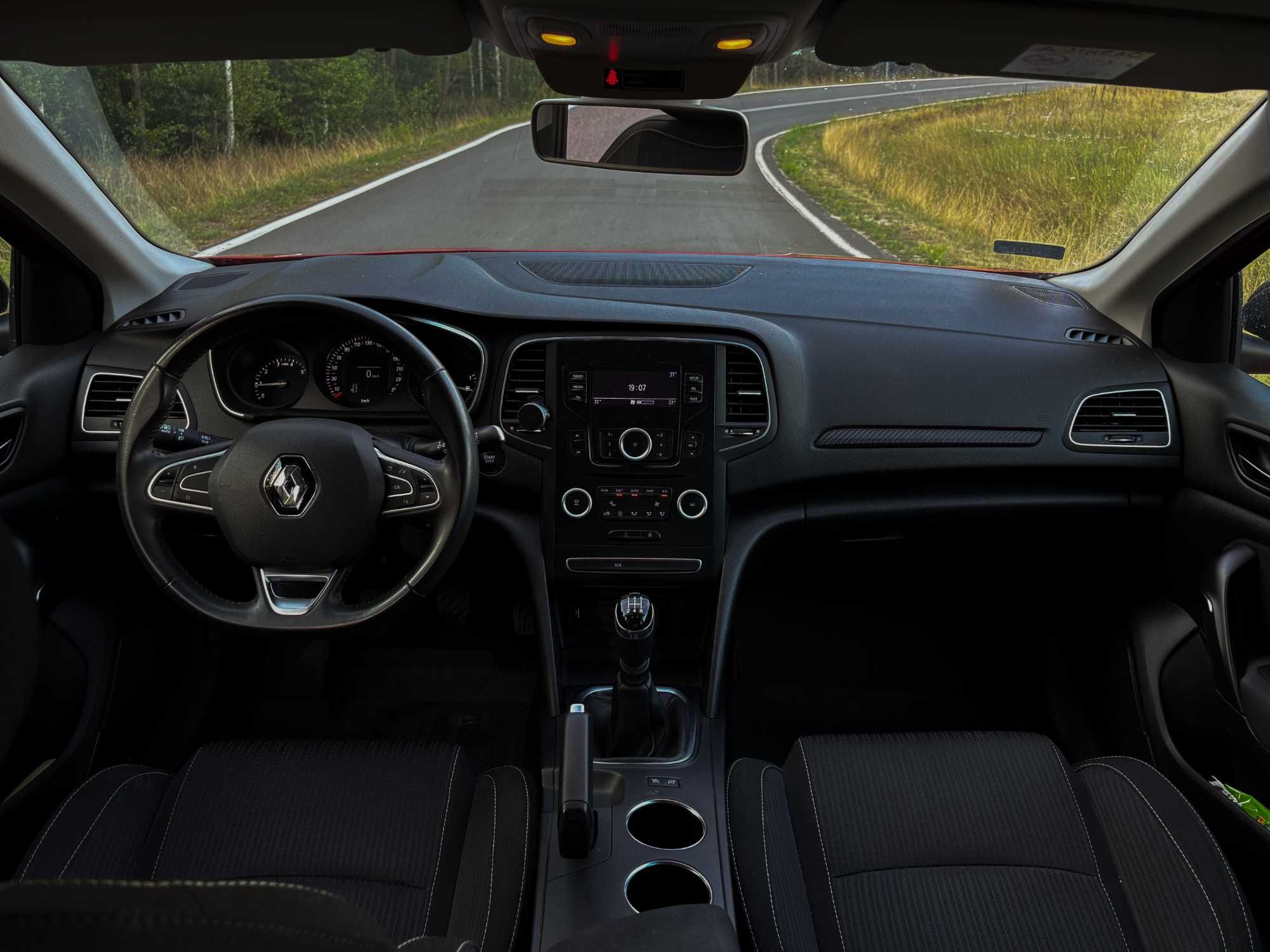 Renault megane 4 1.6 sce ben. 115KM 72tys. przebieg polski salon 2017r