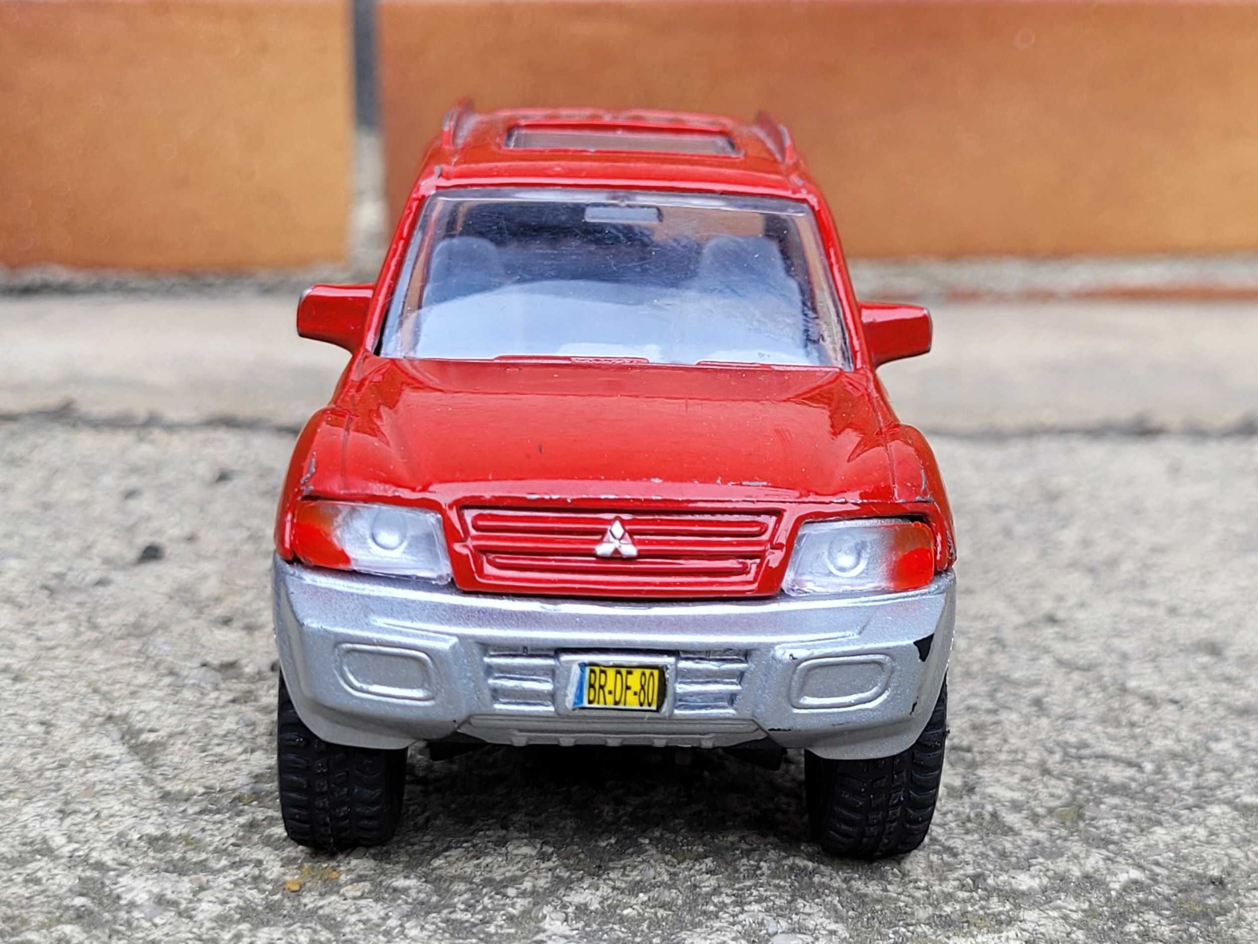 Mitsubishi Pajero Unikat Kolekcja modeli 1:34