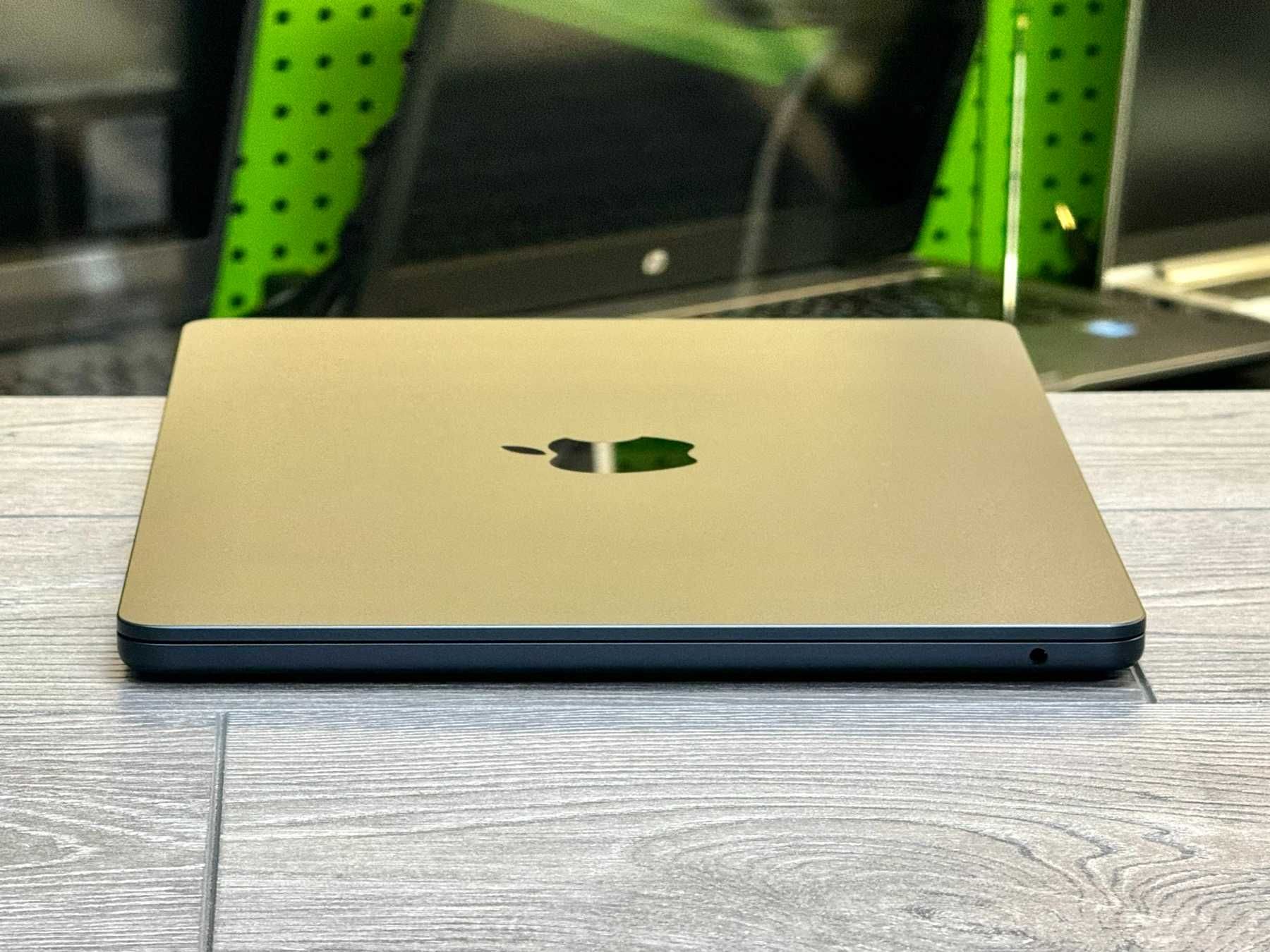 Macbook Air A3113 / Apple M3 / 13.6'' / Ram 16Gb / Відмінний стан