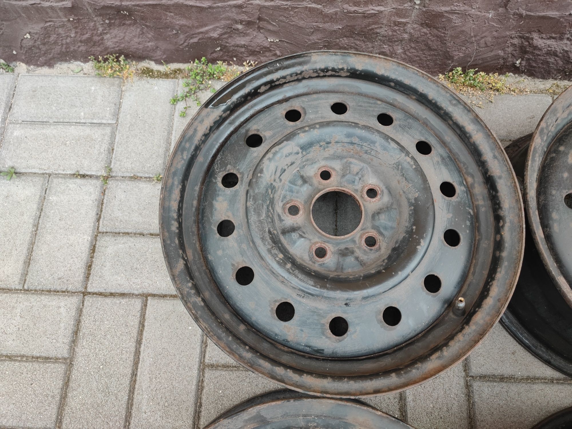 Felgi stalowe nissan renault 16" 5x114,3