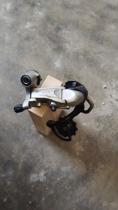 Desviador traseiro Shimano XT