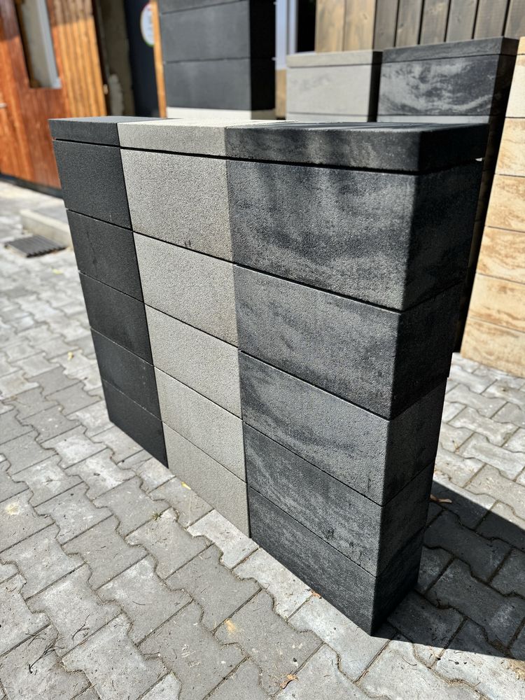 Pustak ogrodzeniowy 80x20x25 Konekt LANG Biały nowoczesny dom