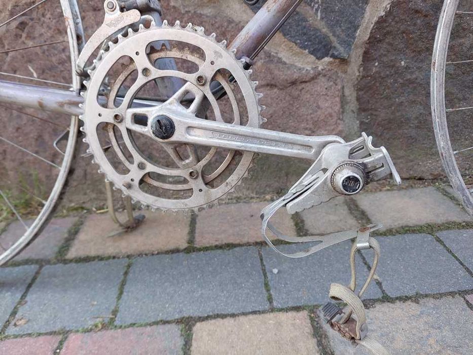 Rower wyścigowy szosowy.