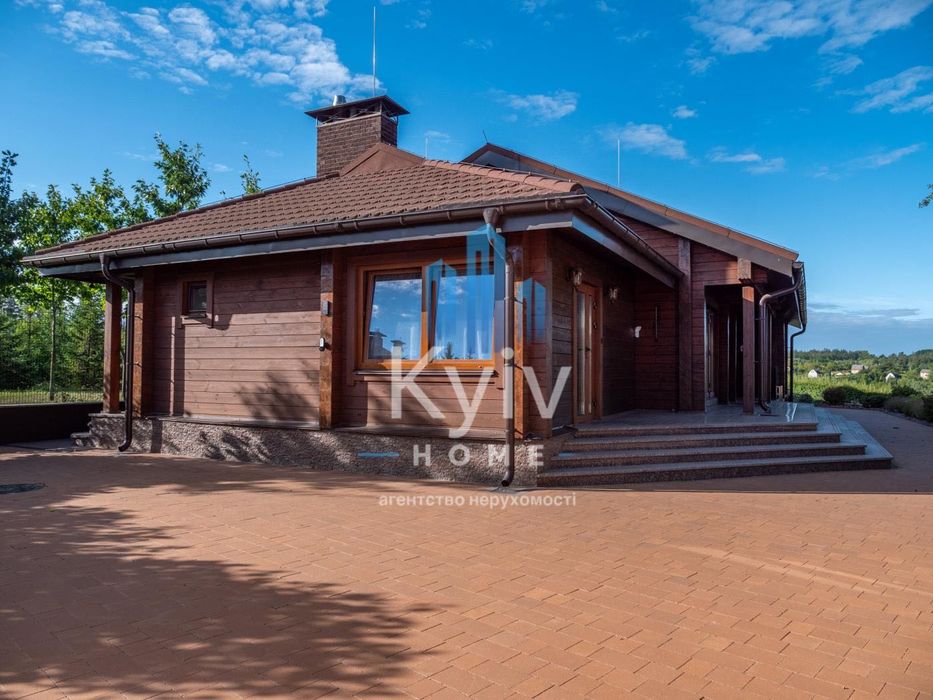 Єлітна Садиба з Сауною та Гостьовим Будинком