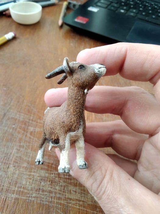 SCHLEICH Dwarf Goat Figure - Repaint