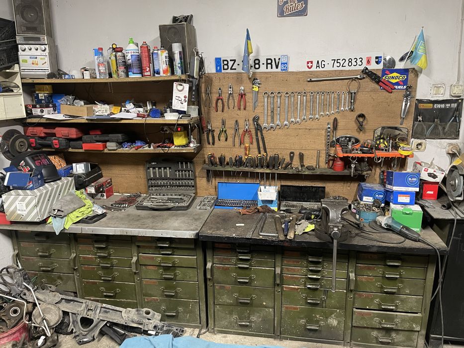 Здам в оренду гараж з інструментом