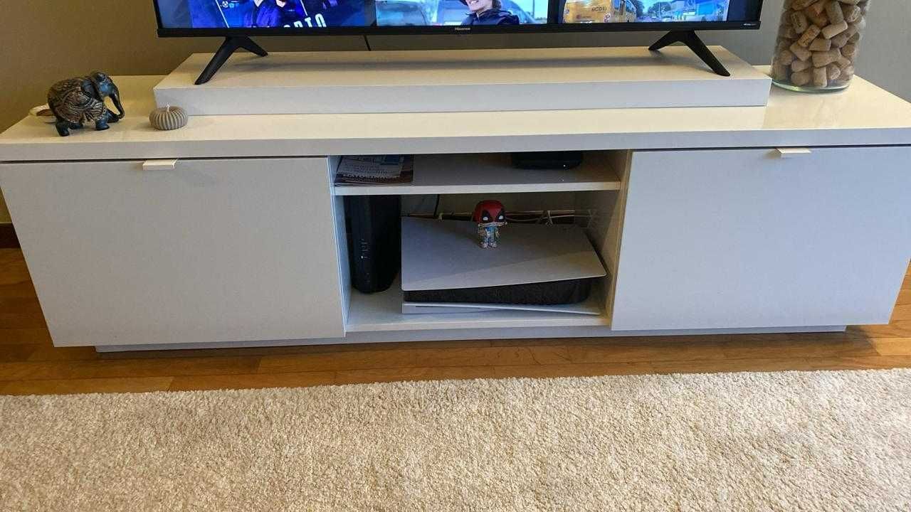 Móvel para TV IKEA BYÅS - Excelente estado
