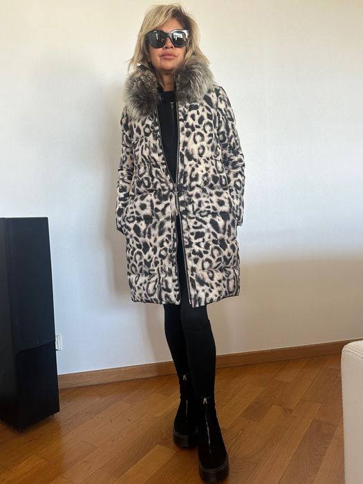 Moncler пуховик теплый с натуральным мехом