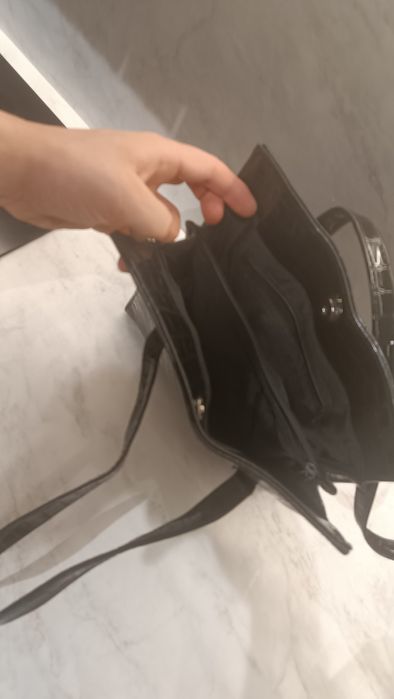 Stylowa torebka czarna z eko skóry