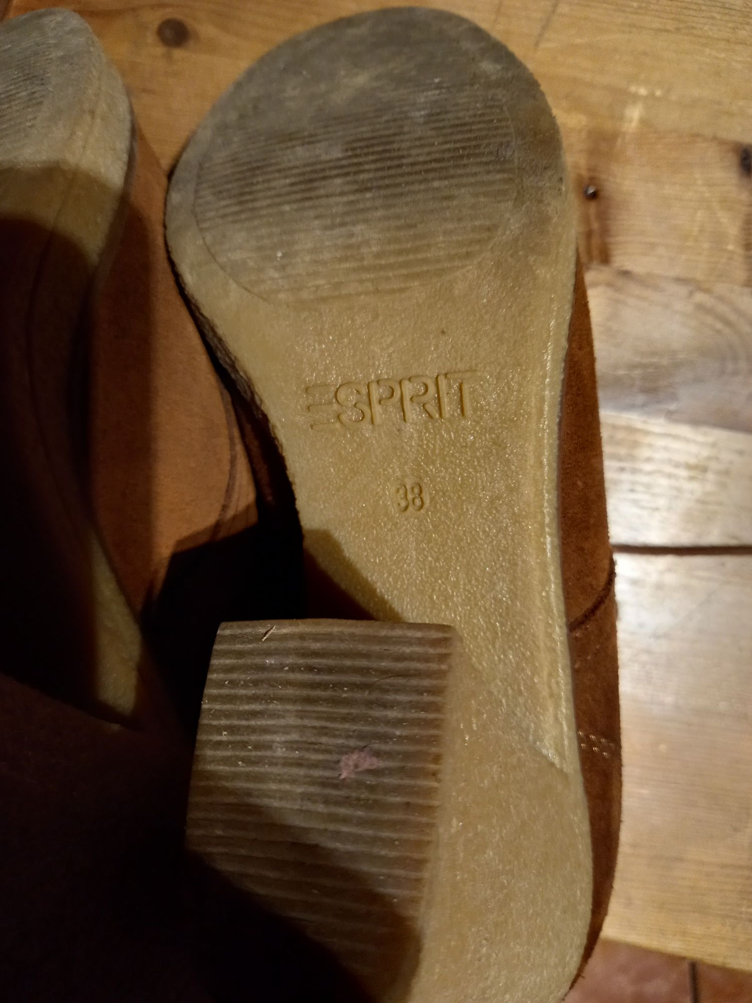 Esprit botki r. 38