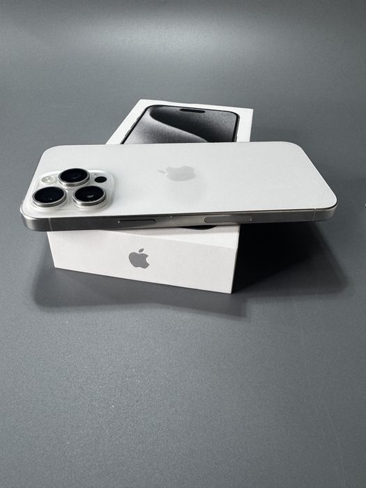 Iphone 15 pro max 256 White Titanium