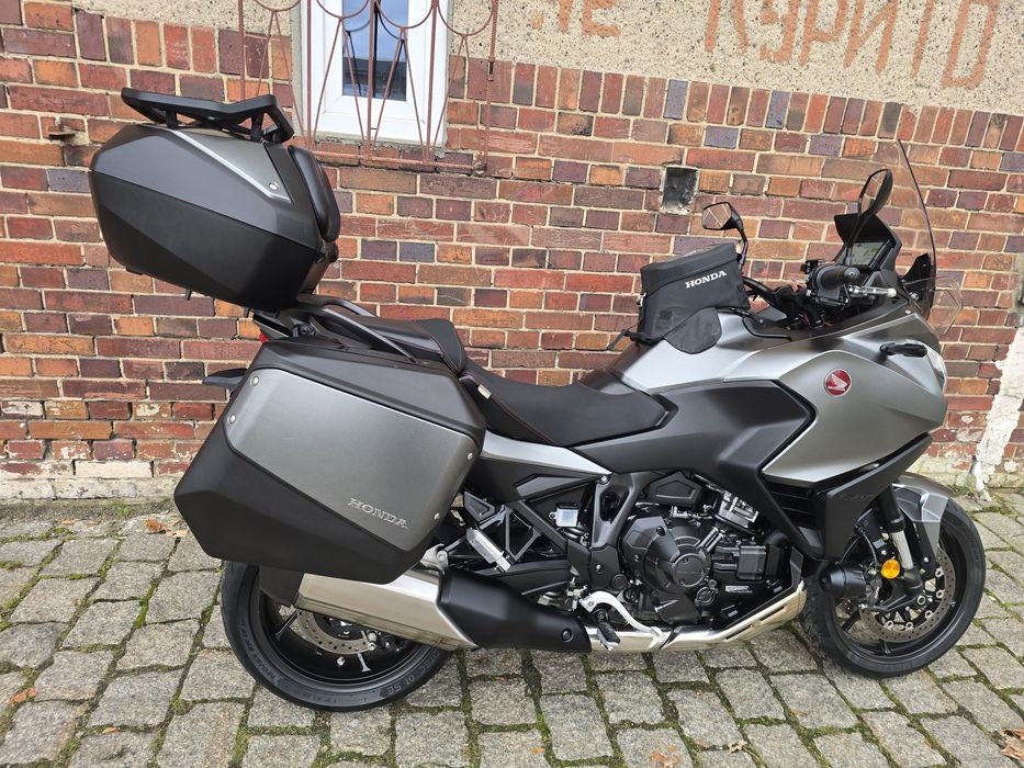 Honda NT 1100 .2023r. ABS // automat DCT // 3x kufer // bezwypadkowa