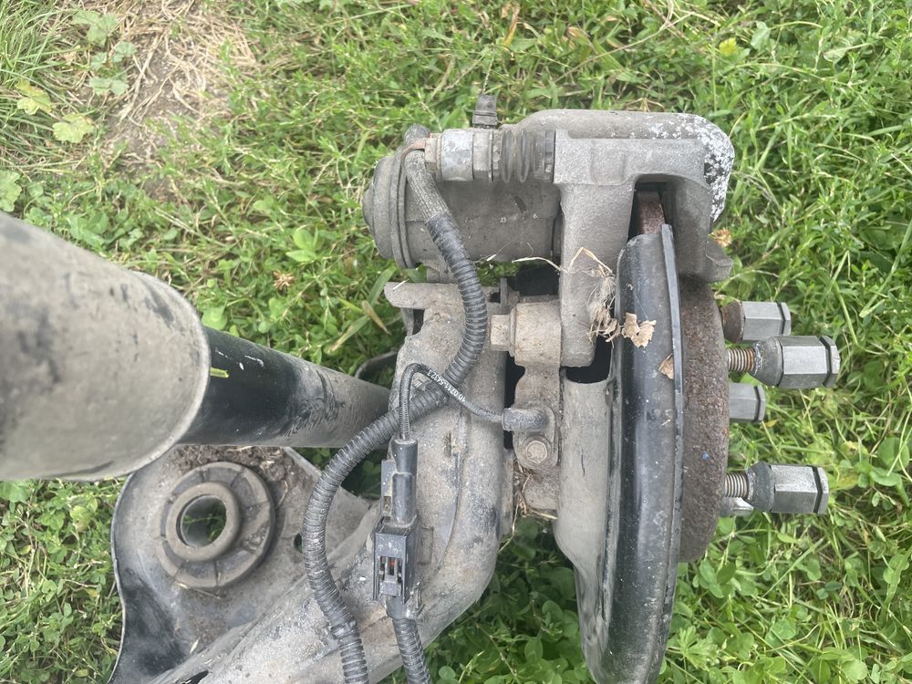 Zacisk Belka Zawieszenia opel Astra K V kombi kompletna oryginał