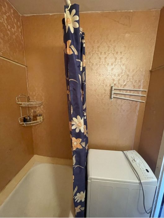 Продається 1-кім кв , пр Червоної калини, 26Б