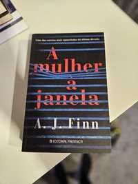 A Mulher à Janela - Livro Como Novo