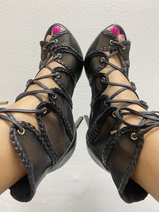 Sapato amarração s.e.x.y. Lara mulher senhora brasil