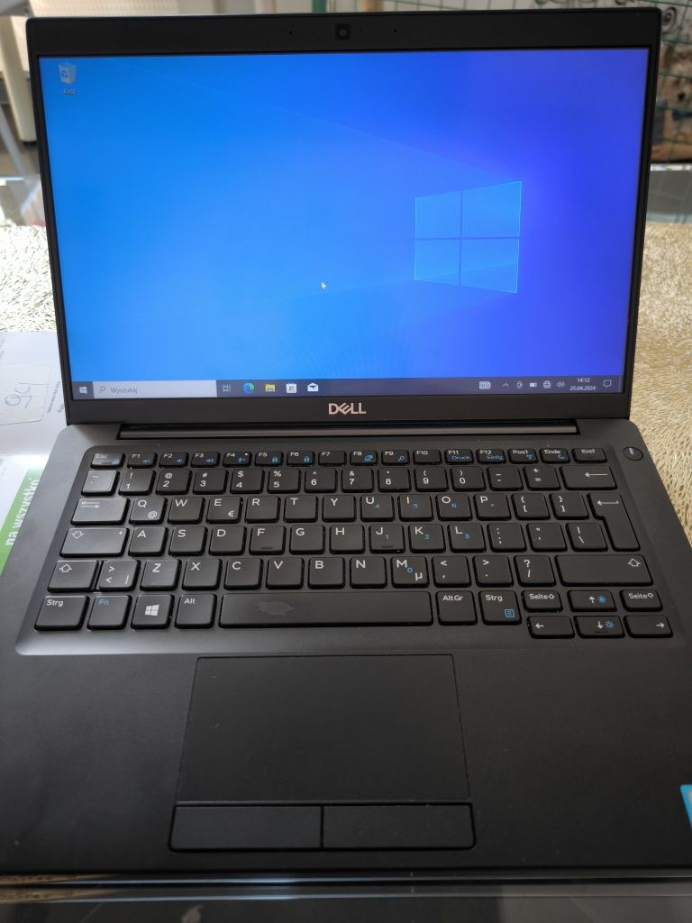 Laptop Dell Latitude 7390 13.3' FHD Dotyk
i5-7300U / Intel hd 620/2