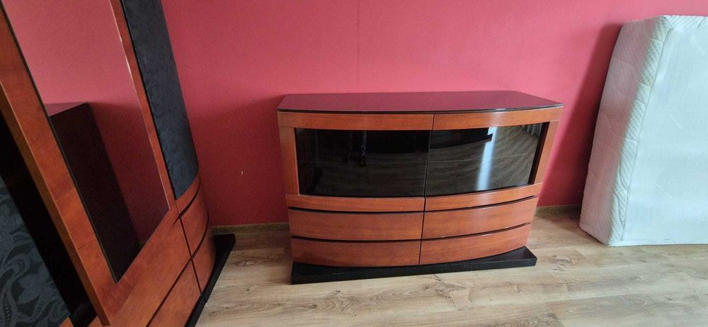 zestaw mebli do sypialni Mebin Art Modulo toaletka, szafa, komoda