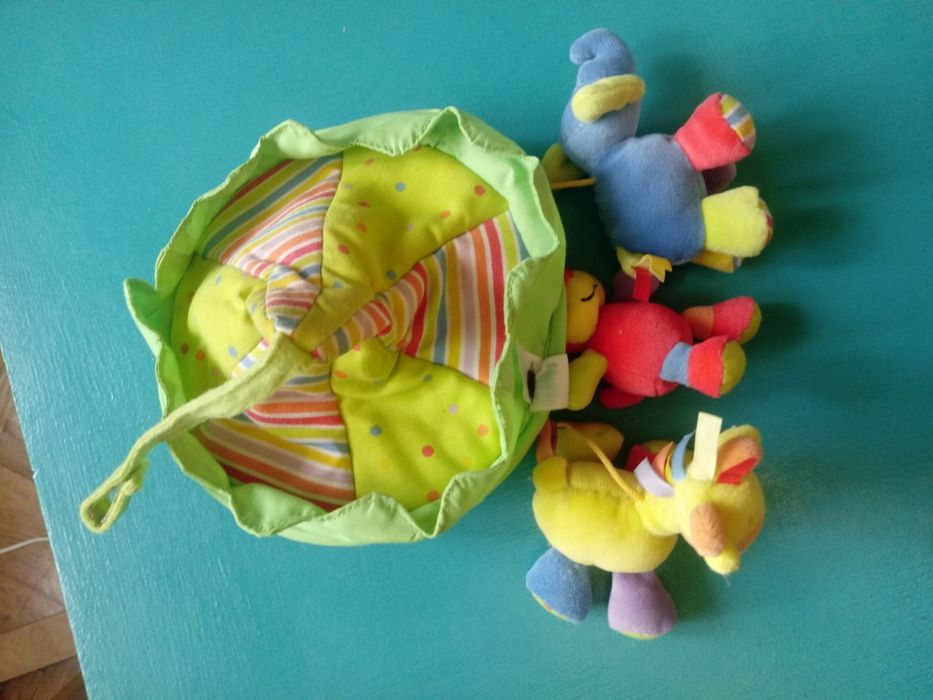 Karuzela z lusterkiem dla niemowlaka