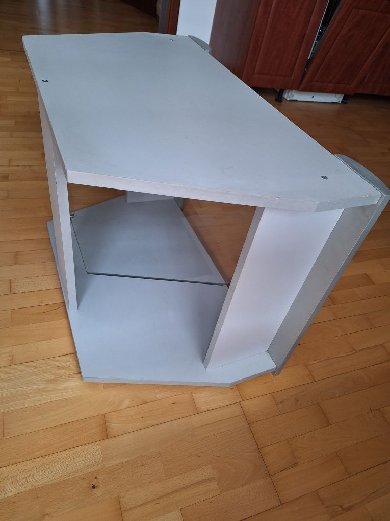 Mebel  z  szybą.