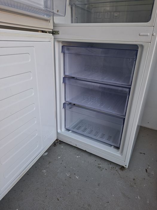 Lodówko zamrażarką beco jak nowa 154cm