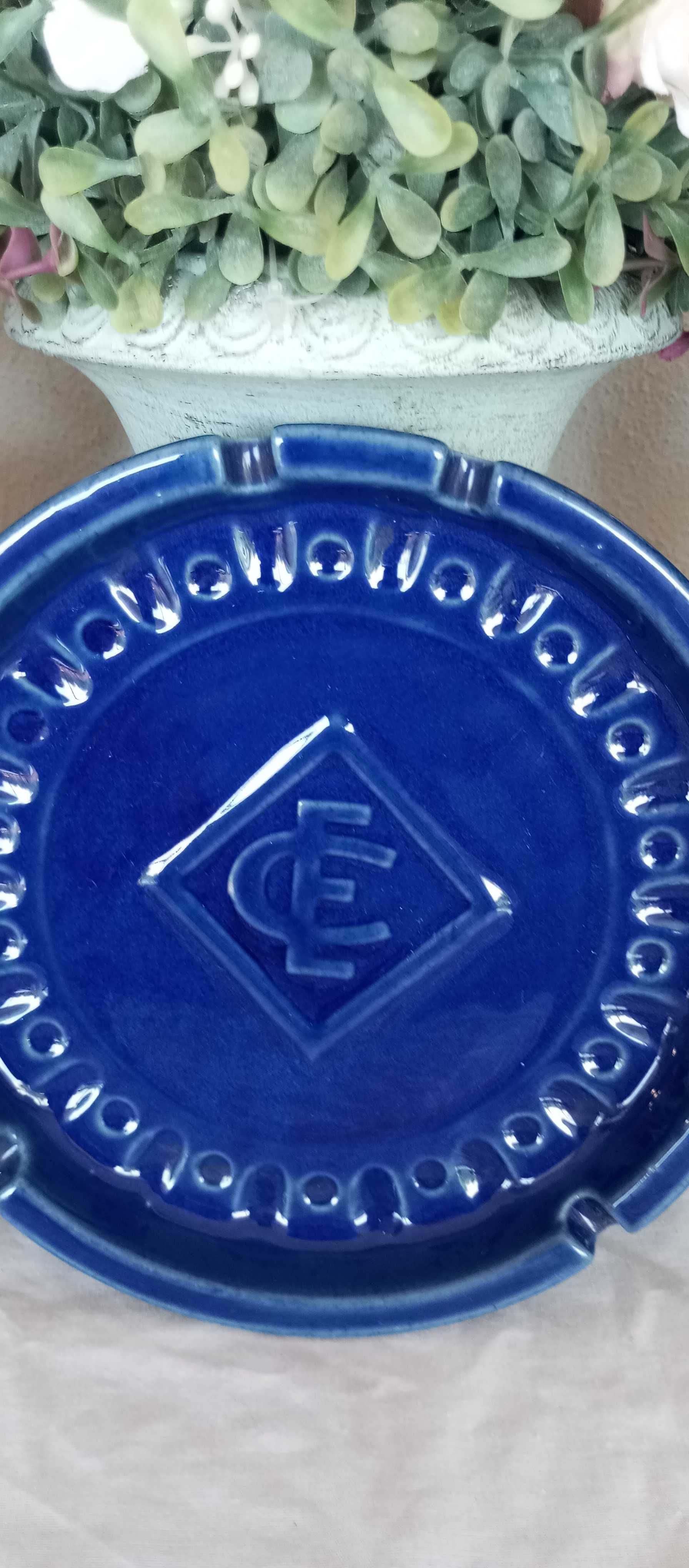 Cinzeiro antigo de coleção