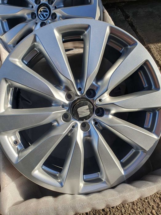 A19# Alufelgi Uzywane 19" 5x112 8J Et38 Skoda Seat Audi Vw
