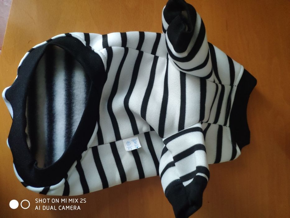 Vestuário para animais de porte pequeno.