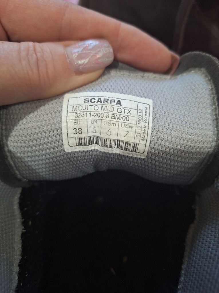 Взуття італійського бренду scarpa