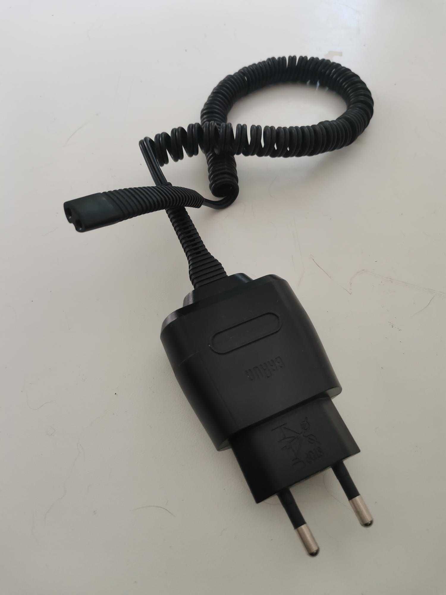 Станция зарядки и очистки для бритвы Braun 390-cc Series 3 Тип 5735