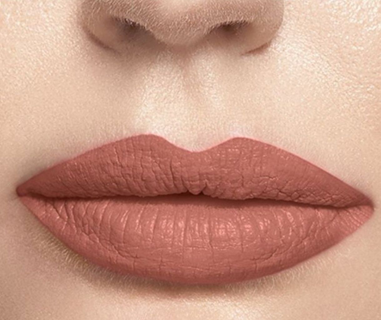 Matowa Pomadka Giordani Gold Iconic Elixir Lip Velour Nude Oriflame